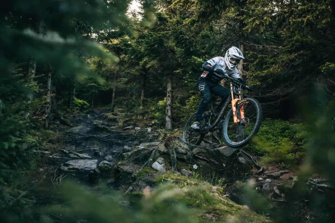 Czarna Góra trasy rowerowe - odkryj najlepsze szlaki dla każdego