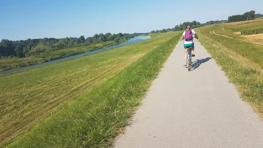 Wiślana trasa rowerowa Niepołomice – odkryj atrakcje i trasy dla rodzin