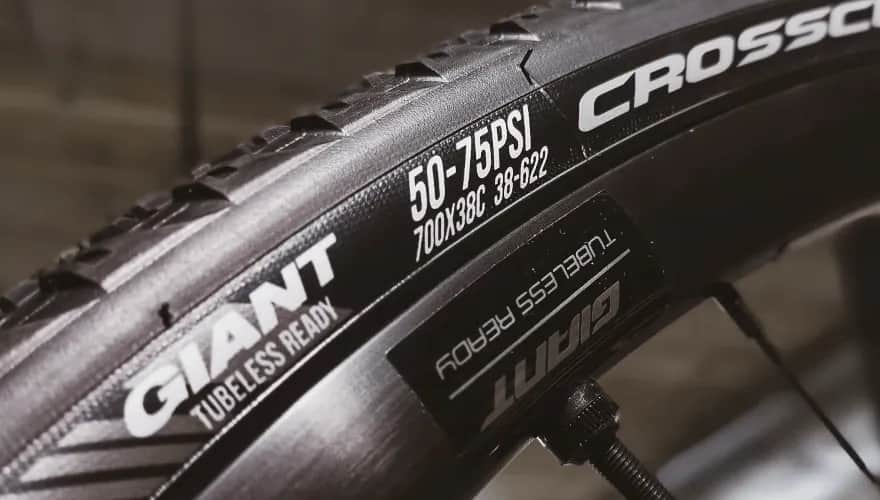 Jakie ciśnienie w rowerze MTB? Optymalne wartości dla bezpieczeństwa i wydajności