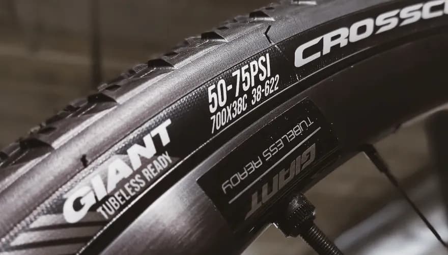 Jakie ciśnienie w rowerze MTB? Optymalne wartości dla bezpieczeństwa i wydajności