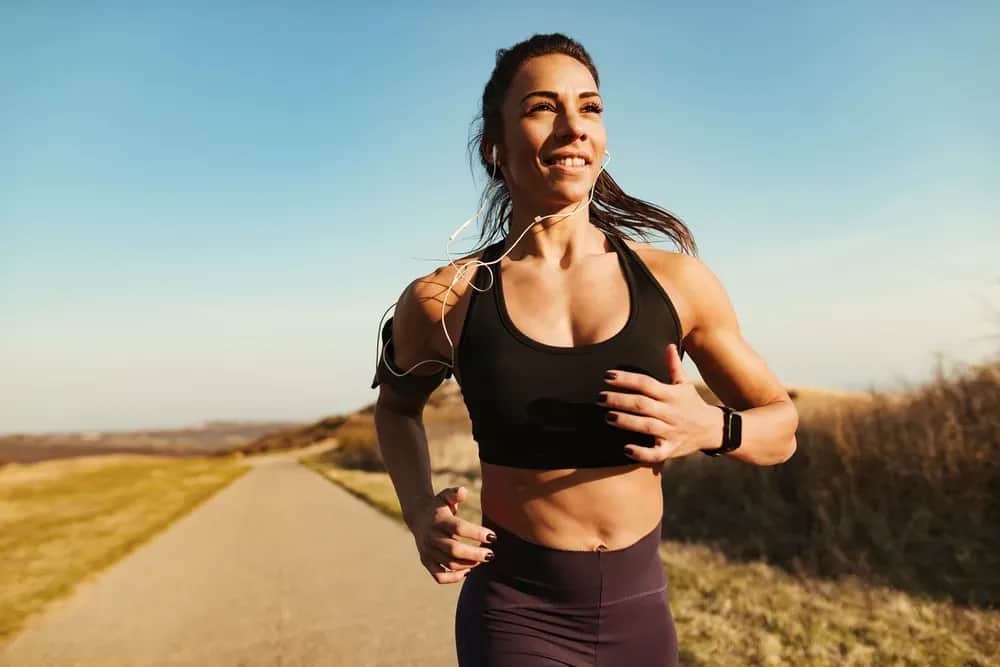 Jak szybciej biegać: sprawdzone techniki na poprawę wyników